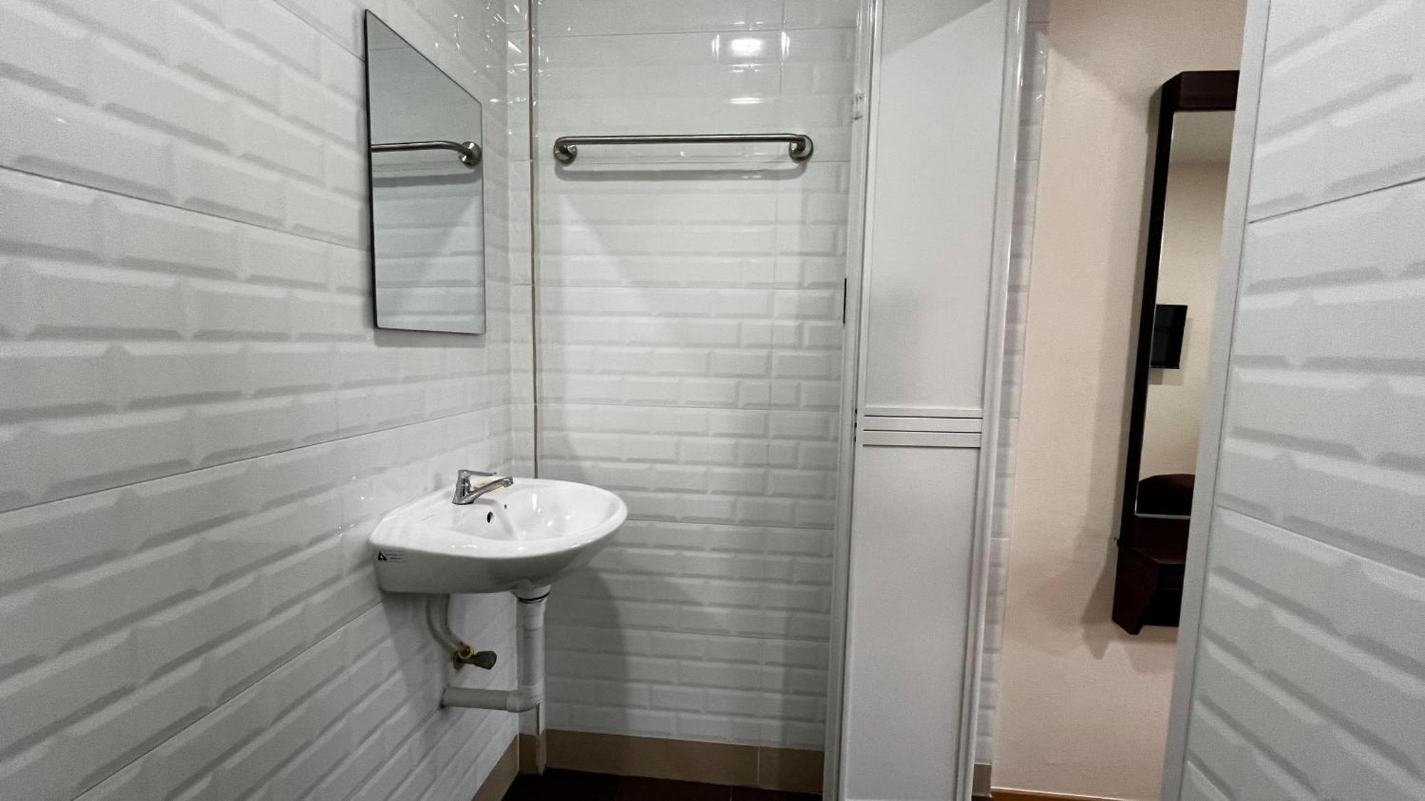 Skye Apartment Hotel ブリンチャン エクステリア 写真